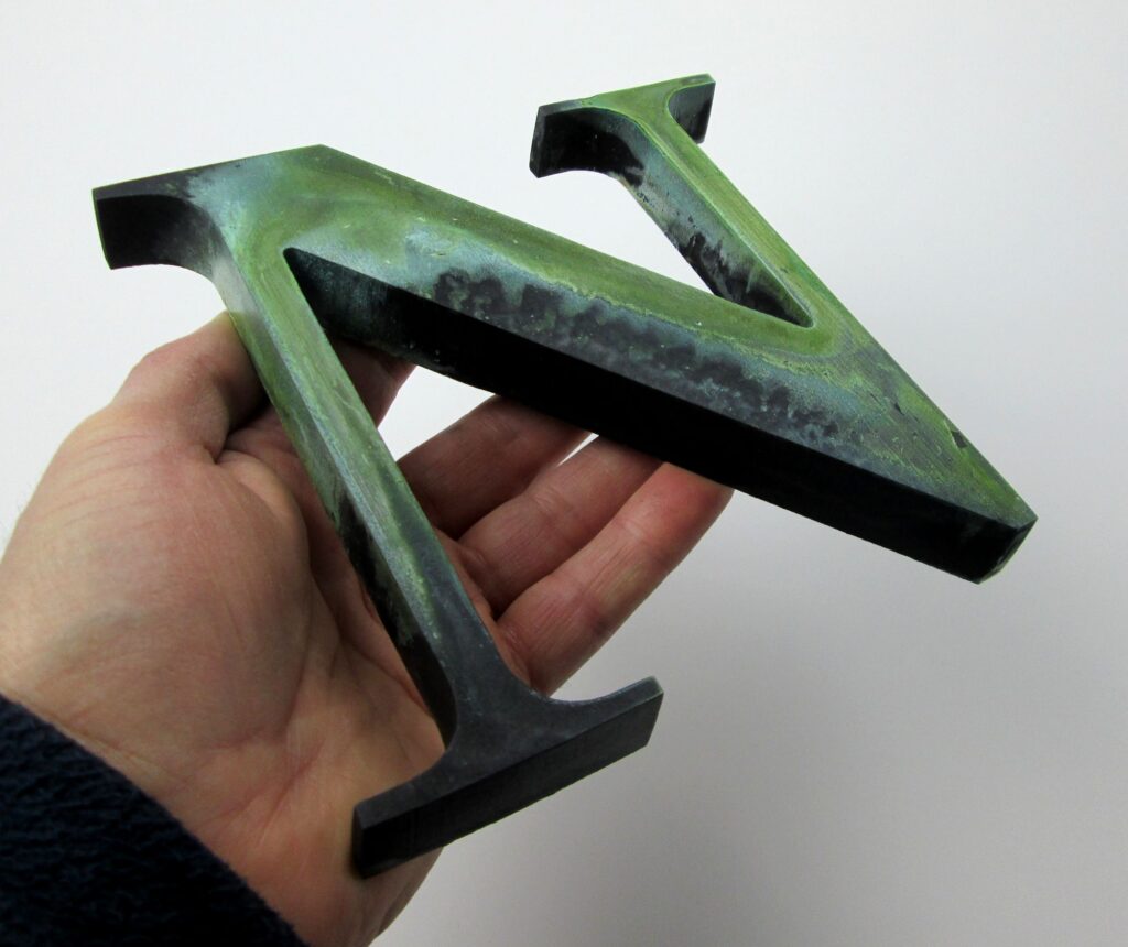 BRONZE LETTERS – CAST BRONZE LETTERS